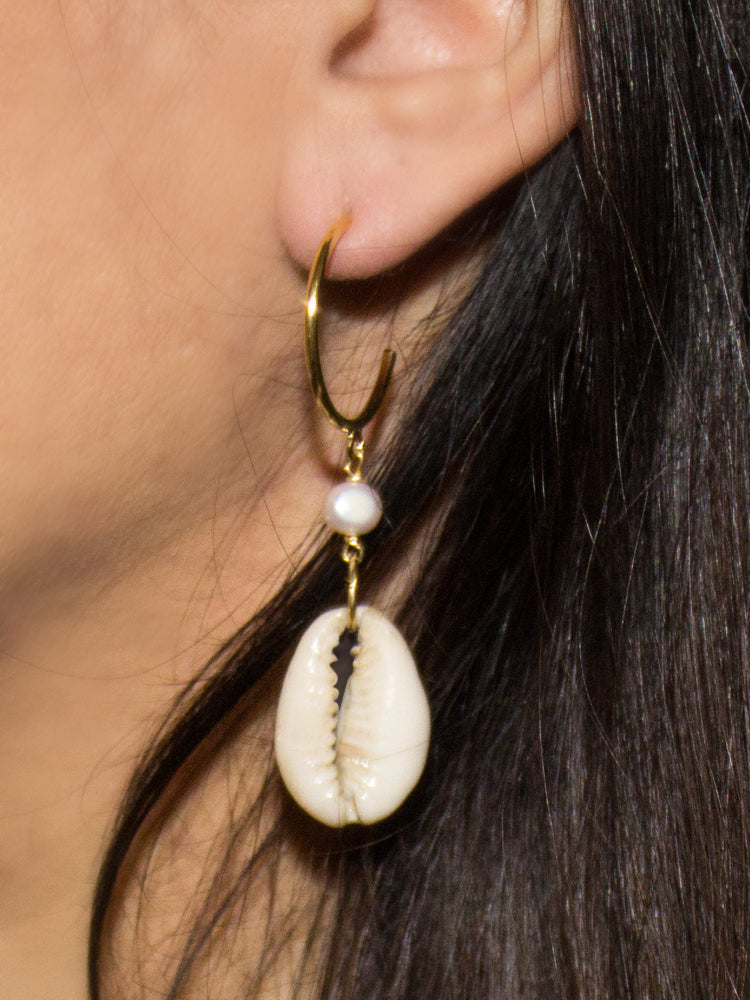 Vintouch Baroque Pearls Cowry Shells Hoop Earrings