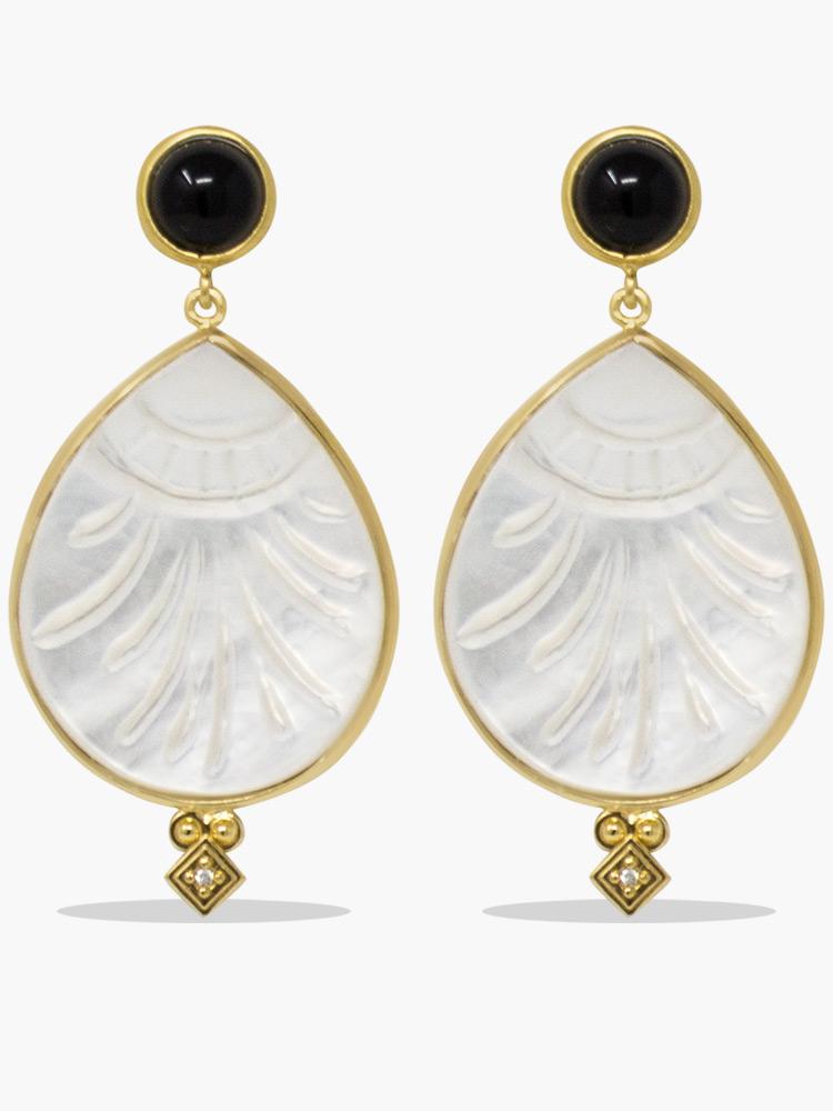 Mother of Pearl, double Circle Drop Earrings by BronzeAllure. Bronze metal  with an 18k Golden Rose finish. made in Italy